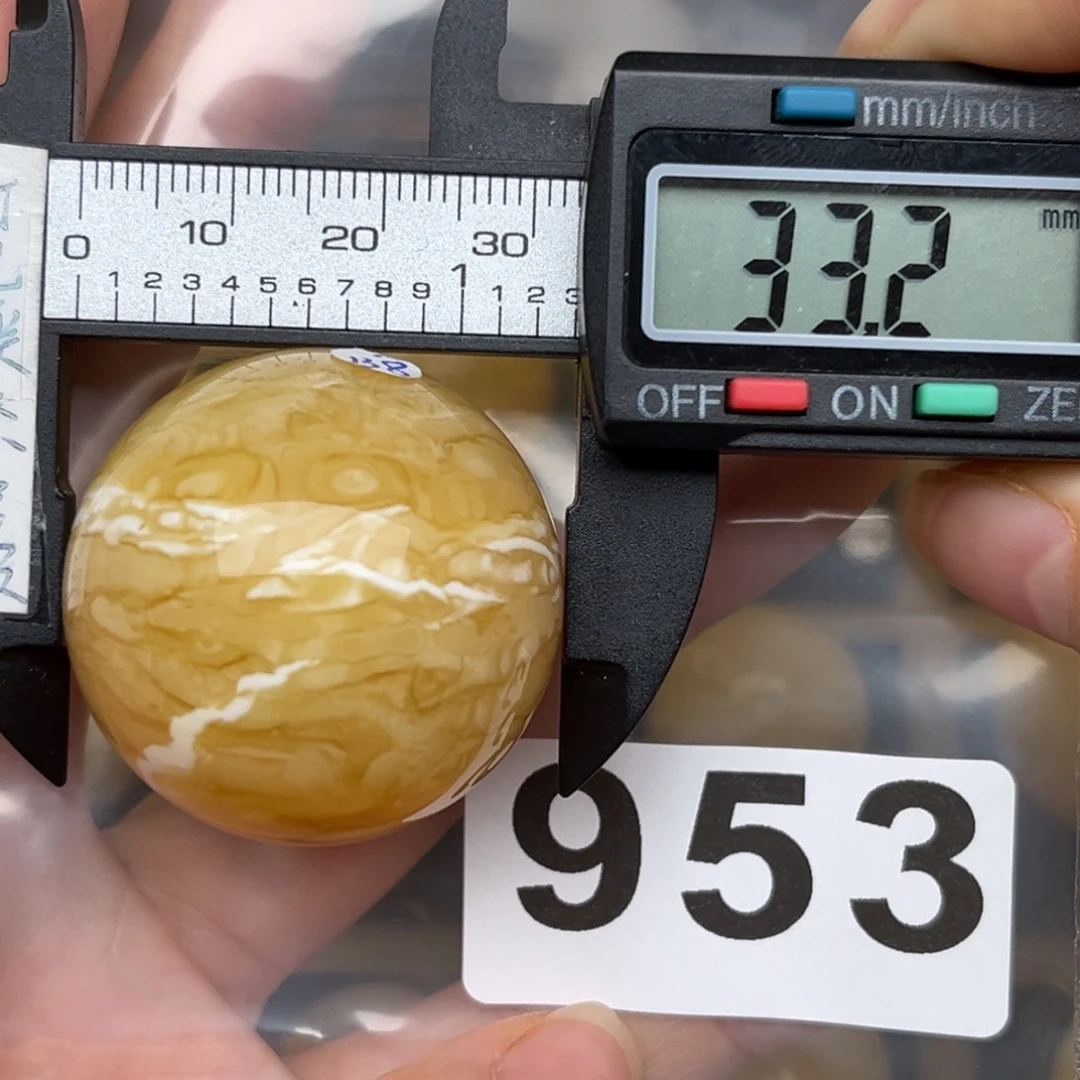 未镶嵌蜜蜡裸石?**诺蜜蜡