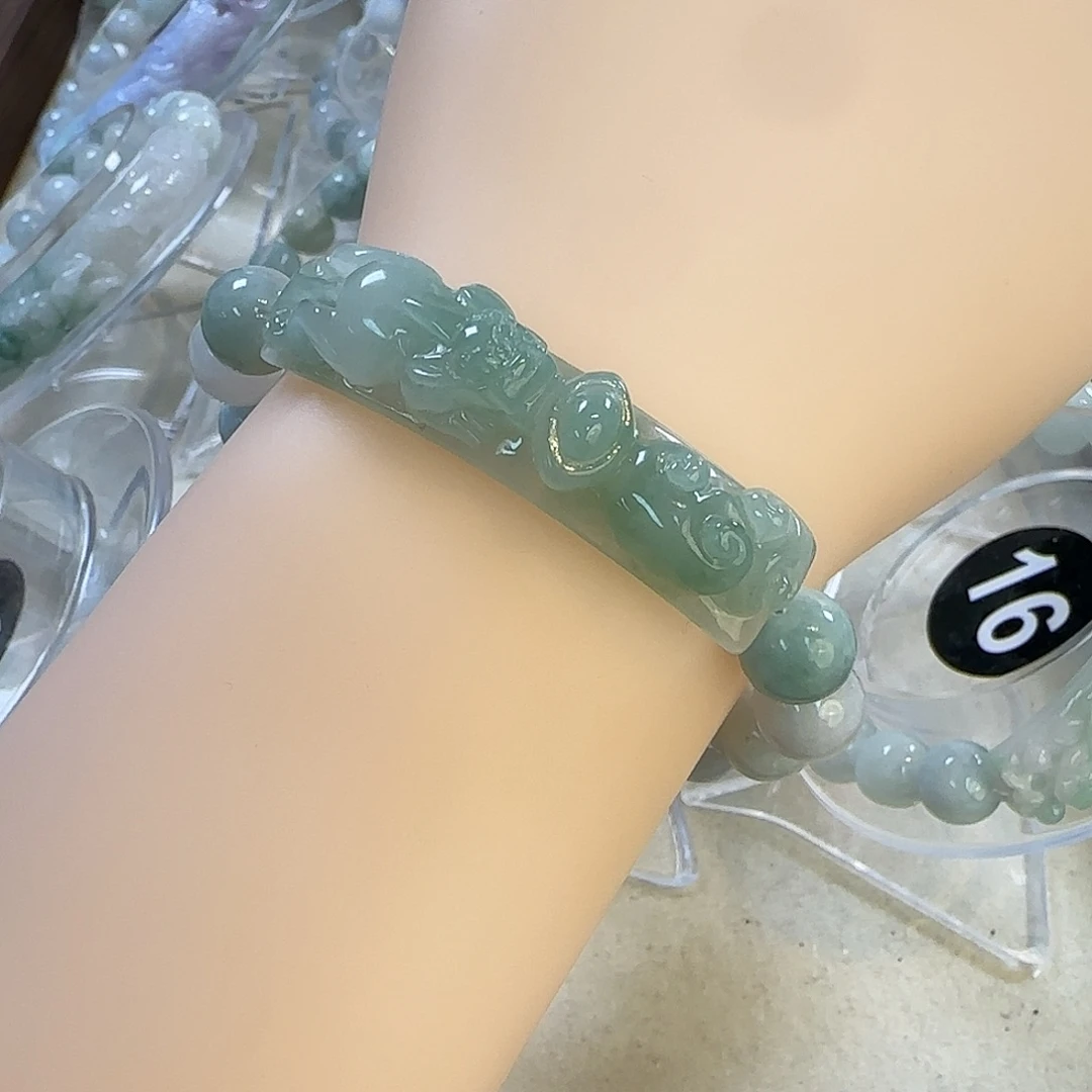 翡翠未镶嵌颈饰手牌52578