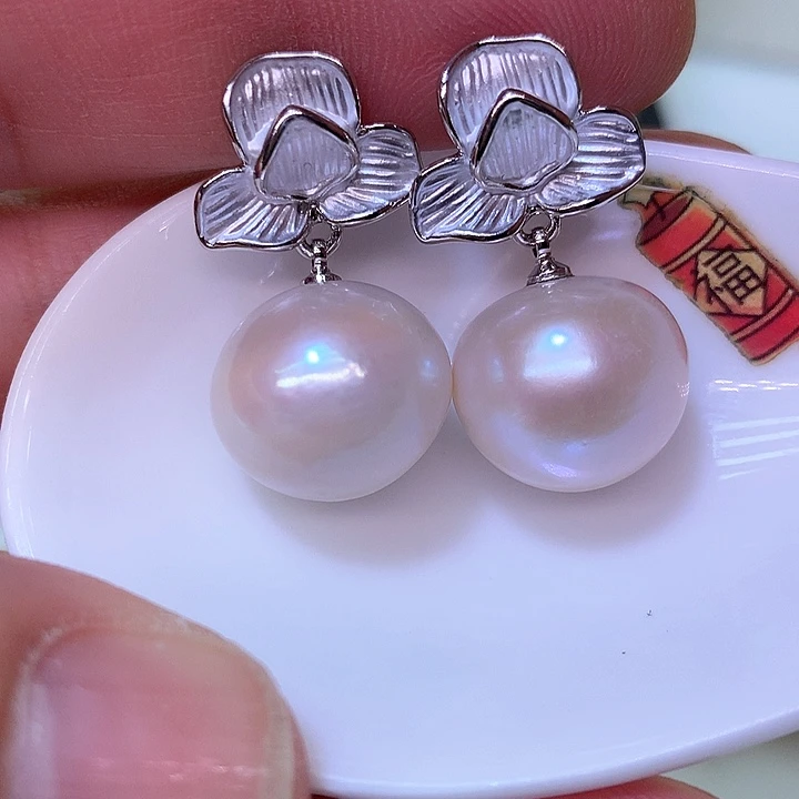 银S925镶嵌耳饰淡水珍珠