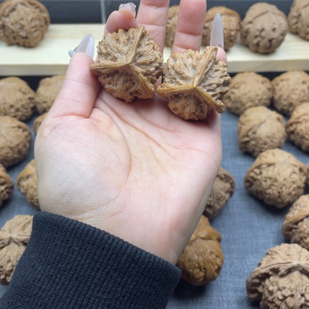 文玩核桃吊坠盘山精修38