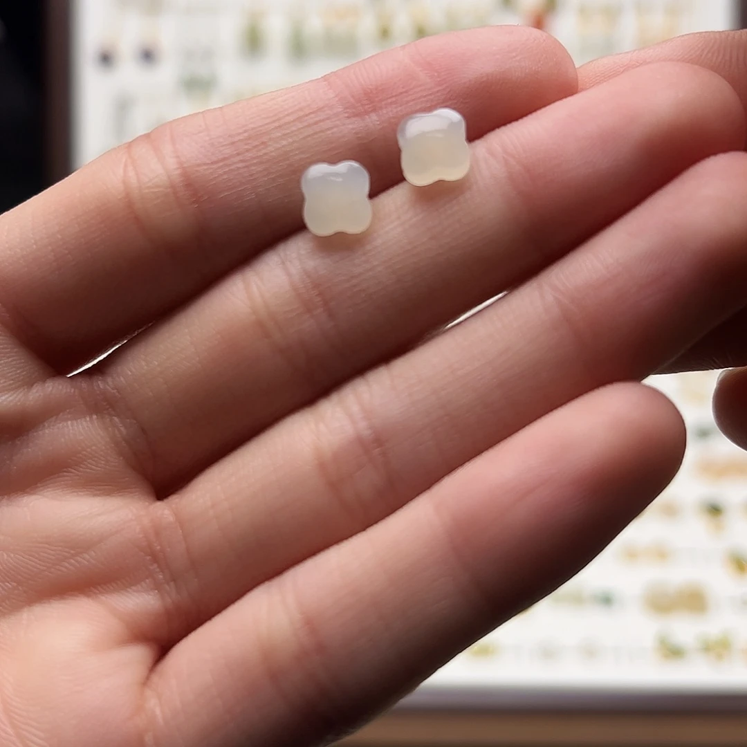 银S925镶嵌和田玉耳饰