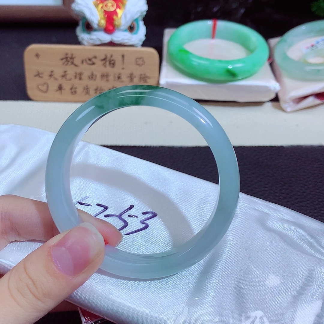 翡翠未镶嵌手镯3120