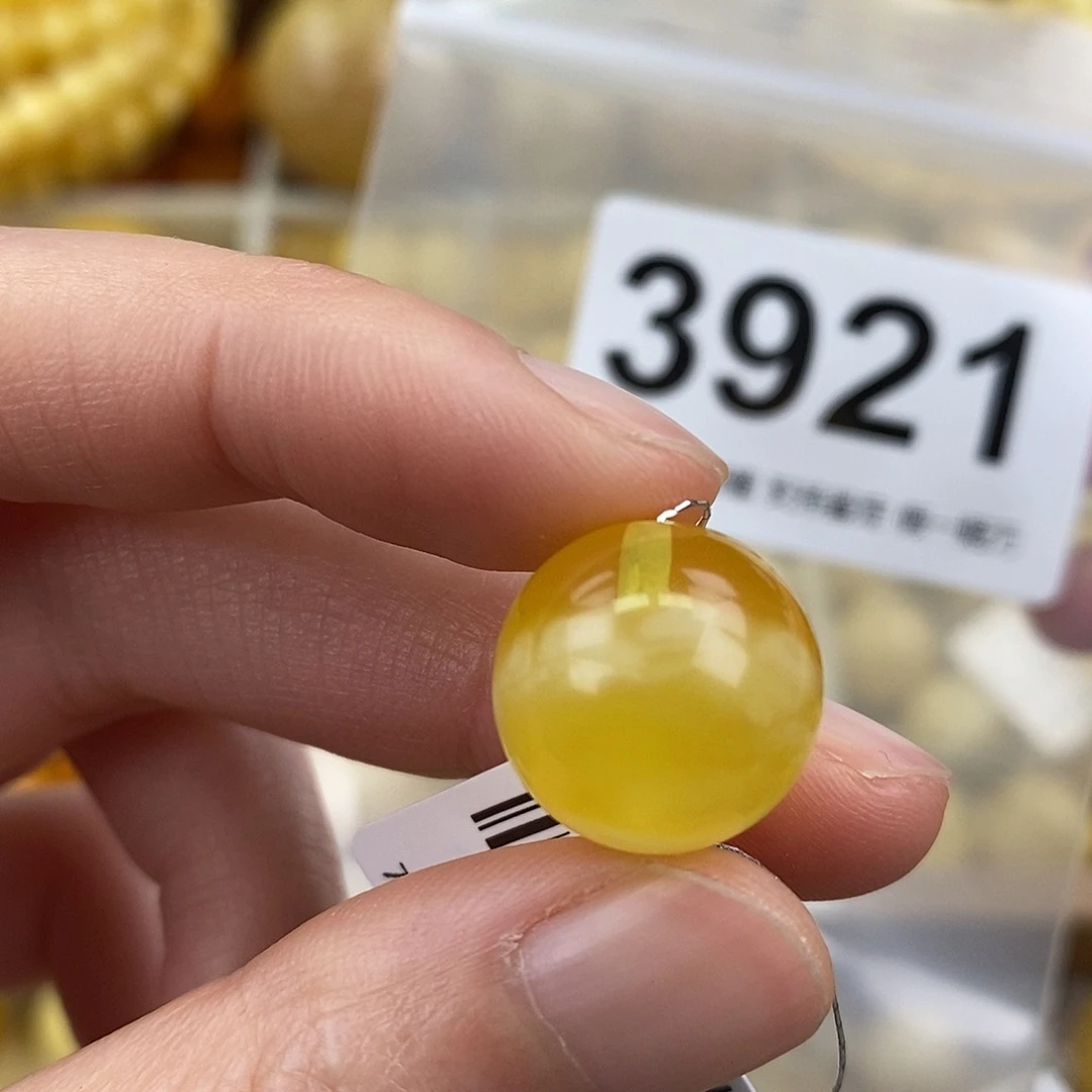 蜜蜡未镶嵌珠宝奇石15.5