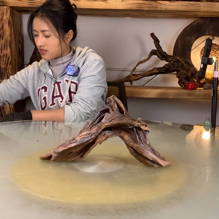 张***磊天然的云南紫柚木会黄水