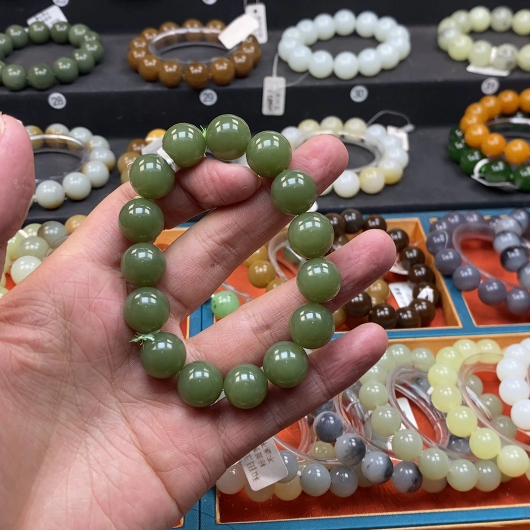 和田玉未镶嵌手链