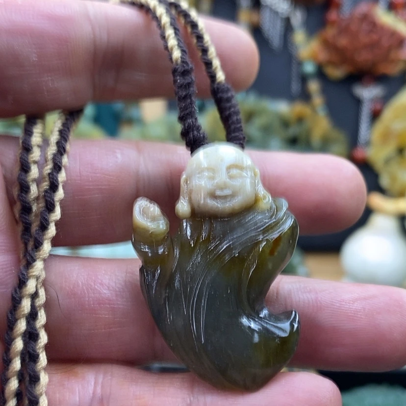 【闪购商品】未镶嵌岫玉吊坠手工雕刻