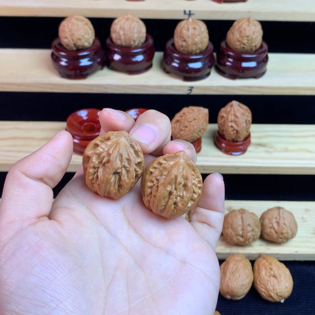 吊坠文玩核桃粗筋八棱