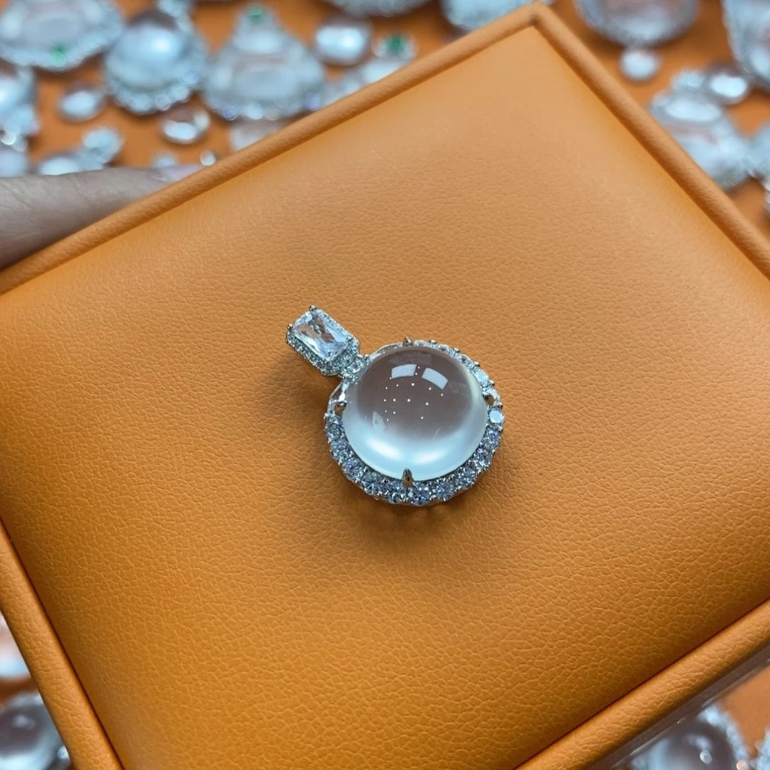 石英质玉吊坠(赠链)银S925镶嵌