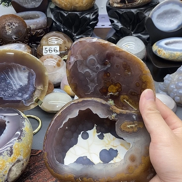 水晶摆件未镶嵌大漏聚宝盆