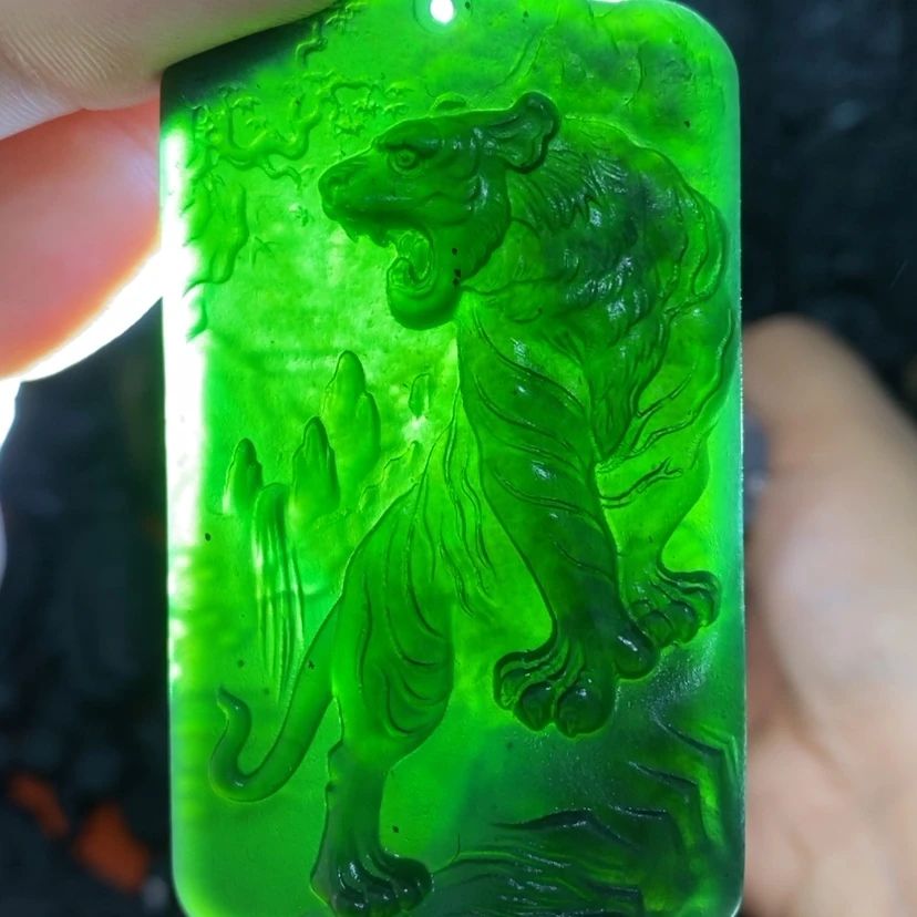 【闪购商品】未镶嵌蛇纹石玉颈饰