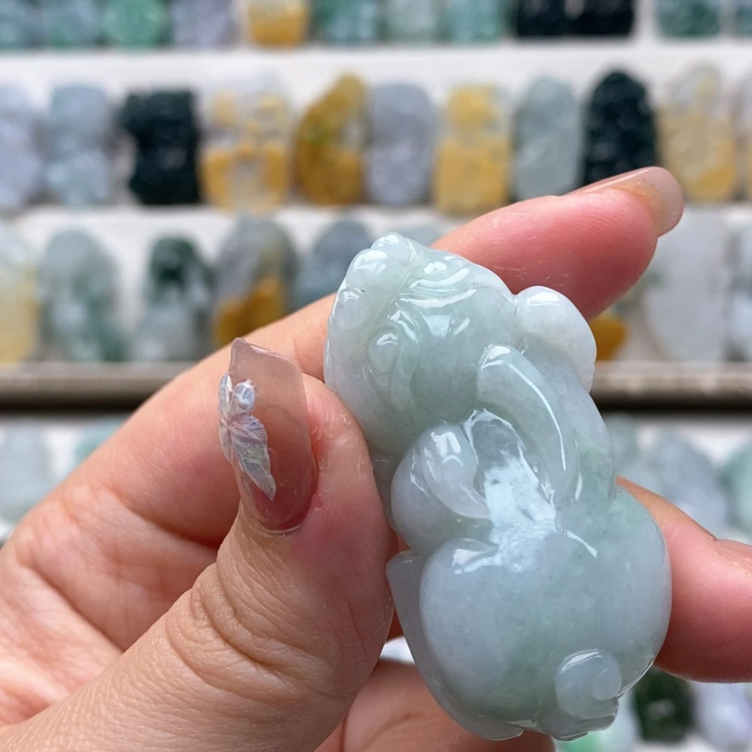 翡翠吊坠(赠链)未镶嵌?*数量2