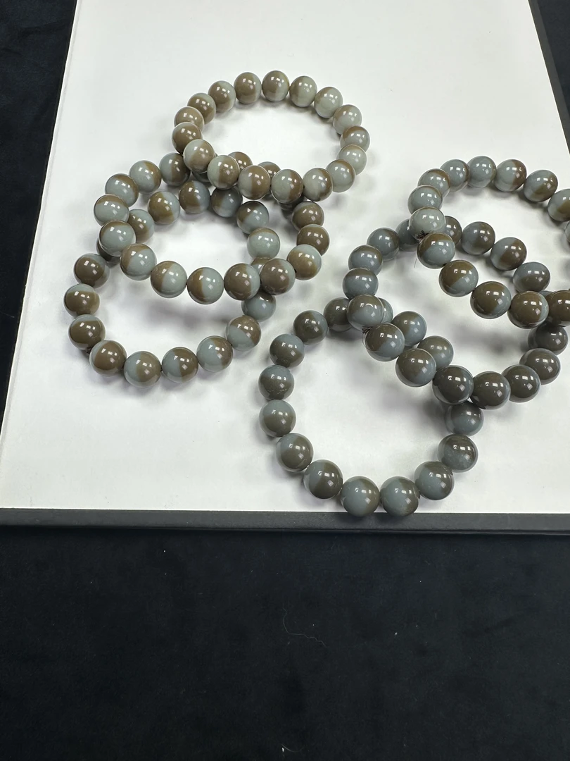 天然和田玉 新疆且末料半山半水卡12mm手串