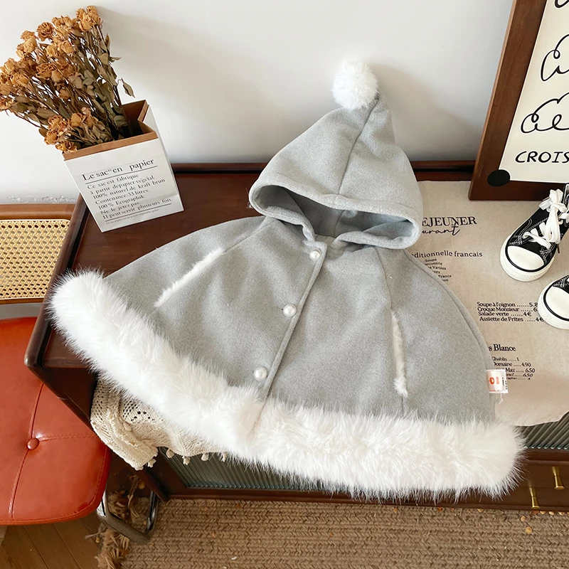 【现货】DW246019冬季新款儿童外套女童连帽斗篷夹棉加厚保暖披风