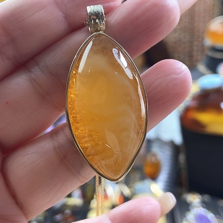 琥珀银S925镶嵌颈饰吊坠