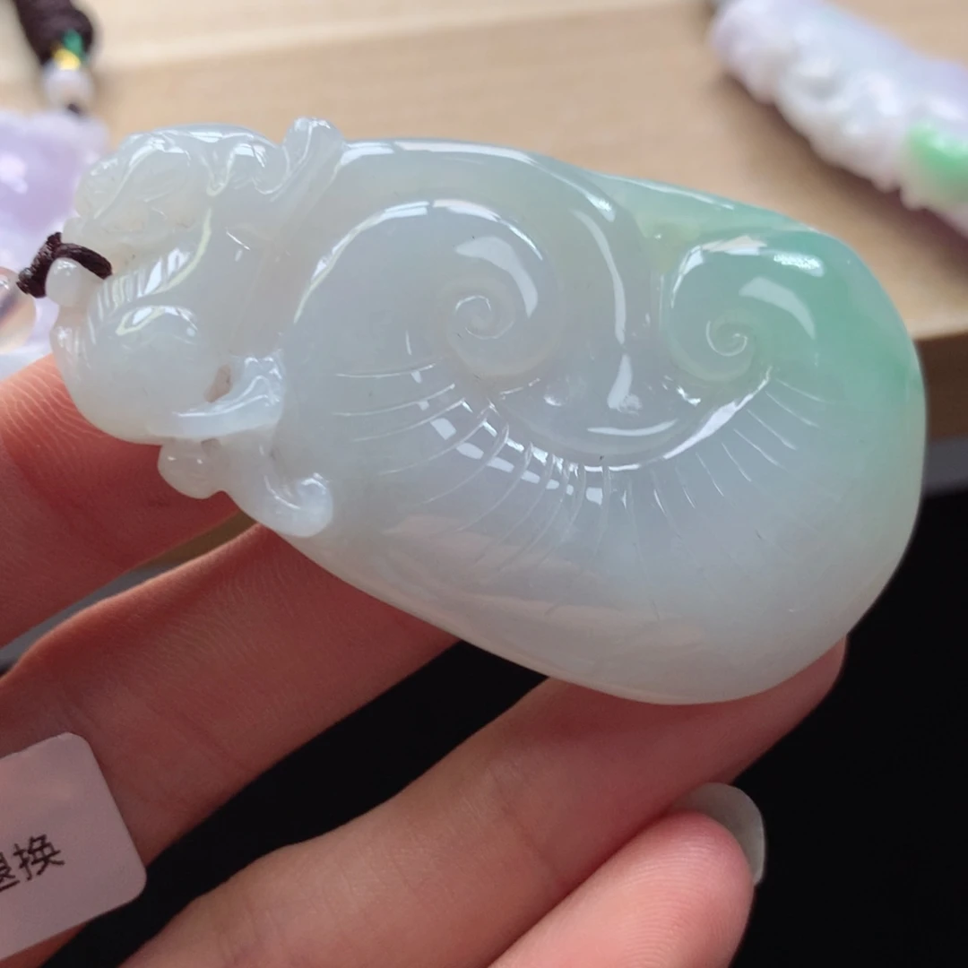 颈饰未镶嵌翡翠吊坠