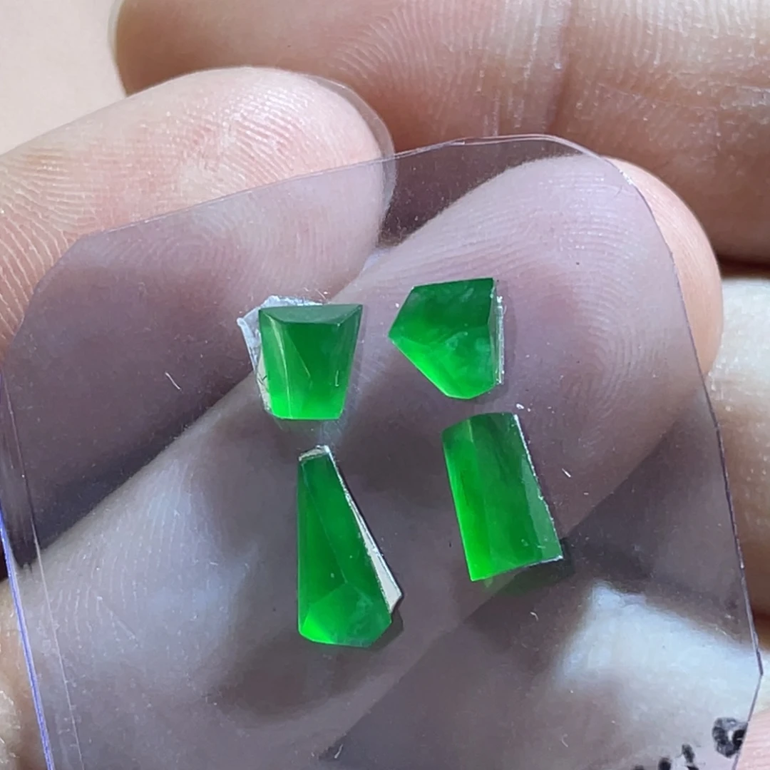 定制翡翠未镶嵌随行