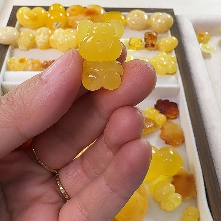 琥珀未镶嵌吊坠(不含链)小小熊