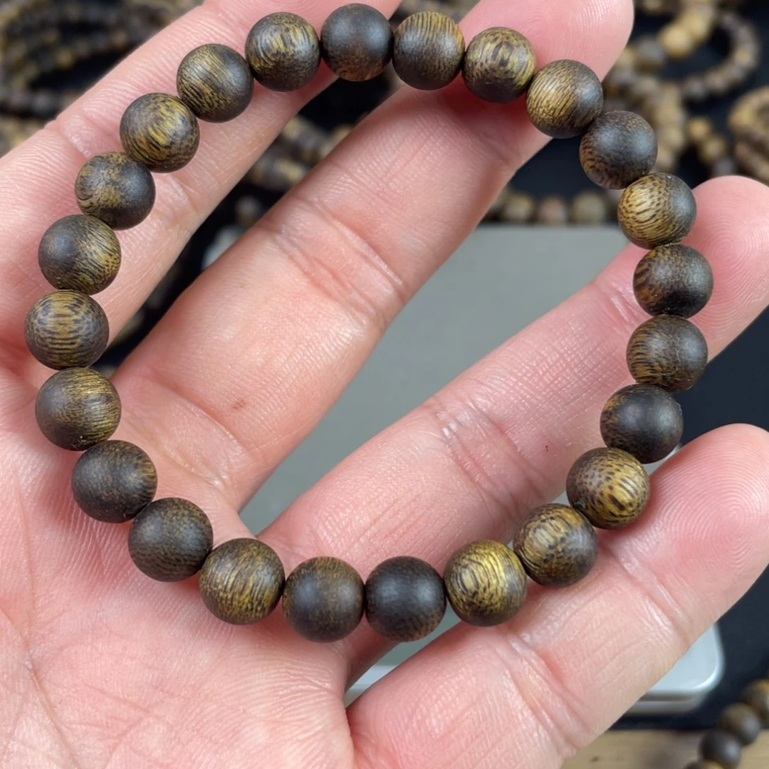 O***r奇楠沉香单圈卡8，5克