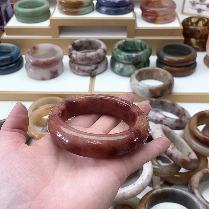 石英质玉手镯未镶嵌?**✨