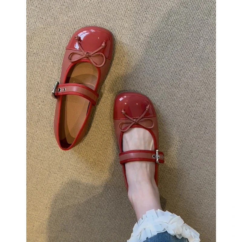 法式蝴蝶结浅口玛丽珍鞋子女2025新款平底小红鞋单鞋皮鞋红色百搭