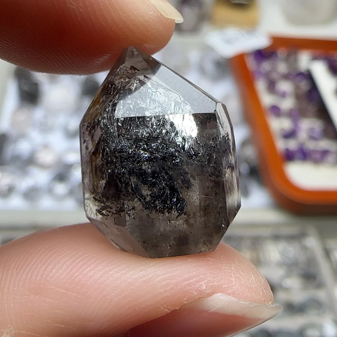 水晶未镶嵌珠宝半成品小山随形