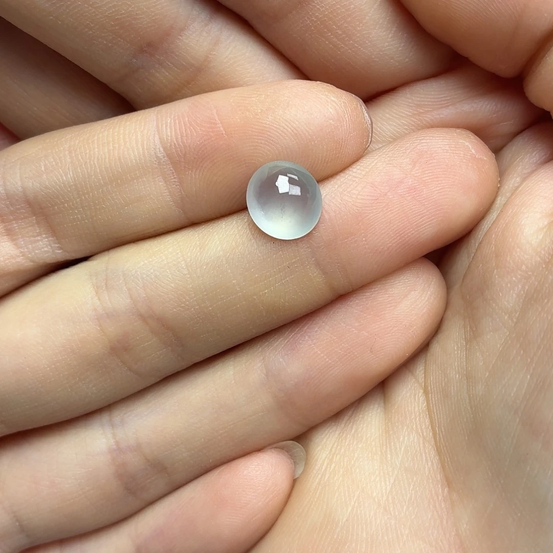 翡翠未镶嵌颈饰冰蛋