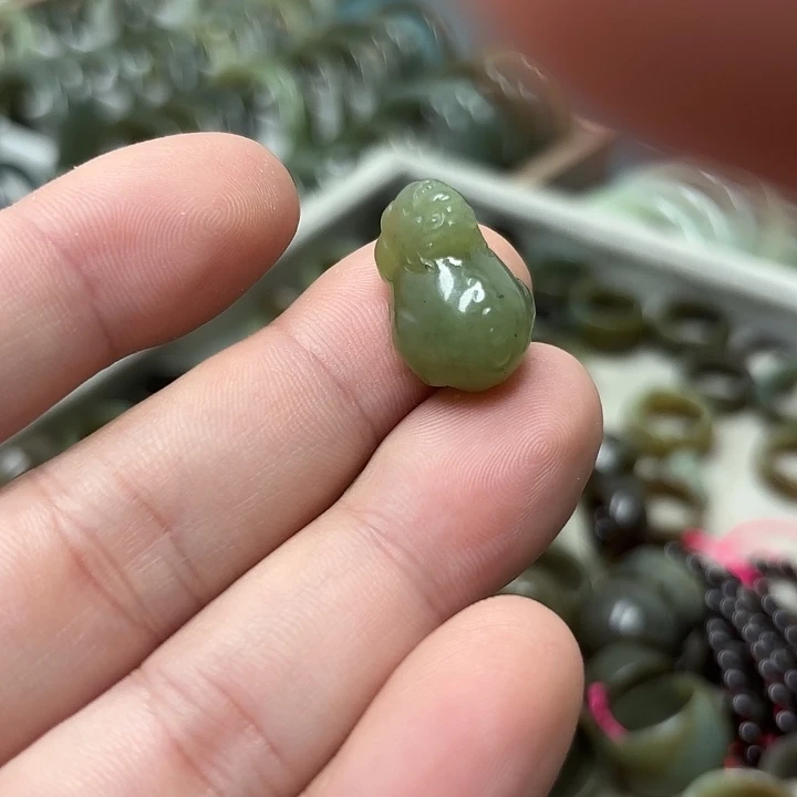 和田玉（糖玉）手镯未镶嵌