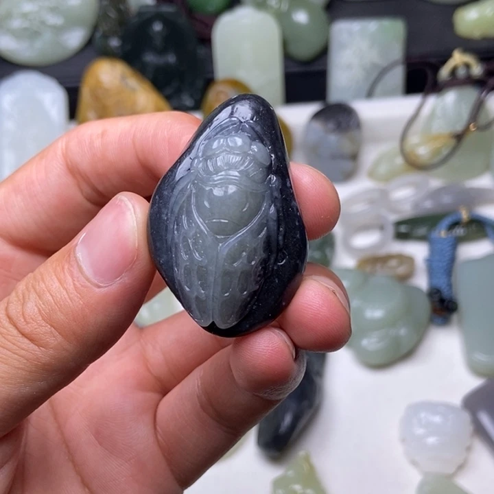 和田玉未镶嵌挂件