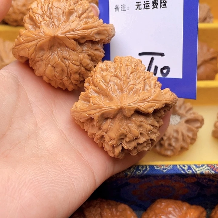 把件文玩核桃一****文玩核桃龙鼎10