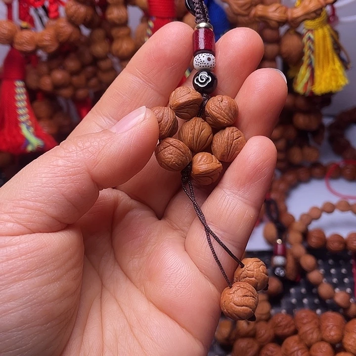 桃核吊坠龙纹桃枭