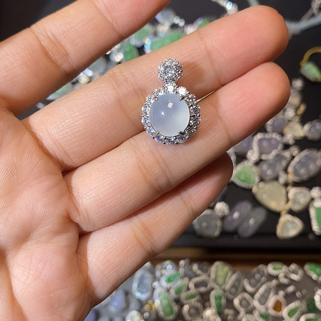 翡翠银S925镶嵌颈饰翡翠