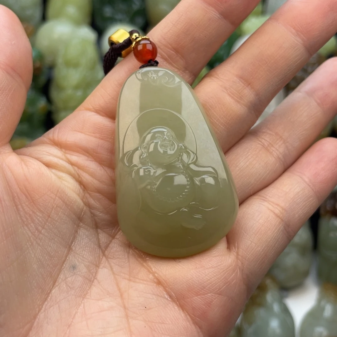 和田玉未镶嵌颈饰蔷*?