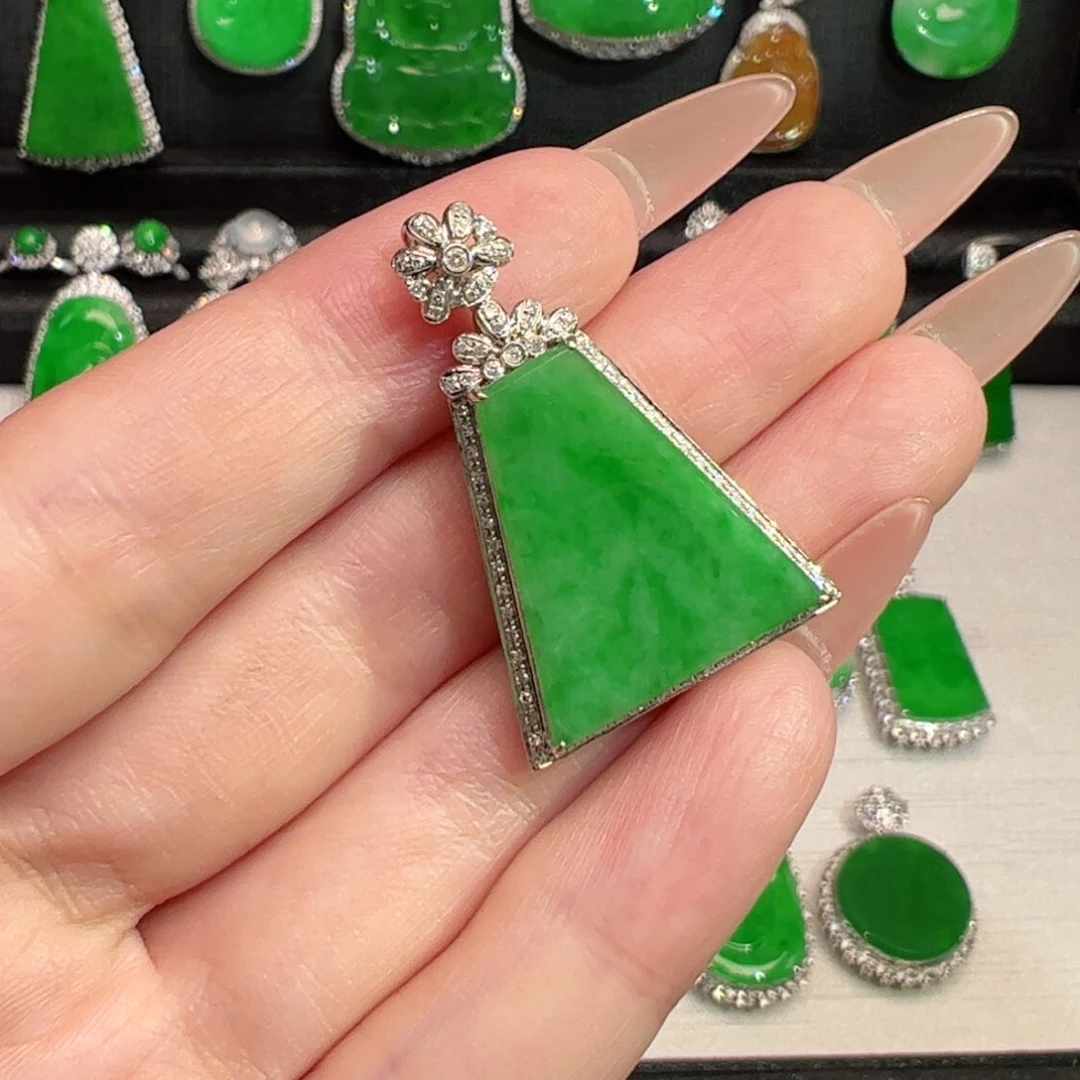 翡翠18K金镶嵌吊坠(不含链)