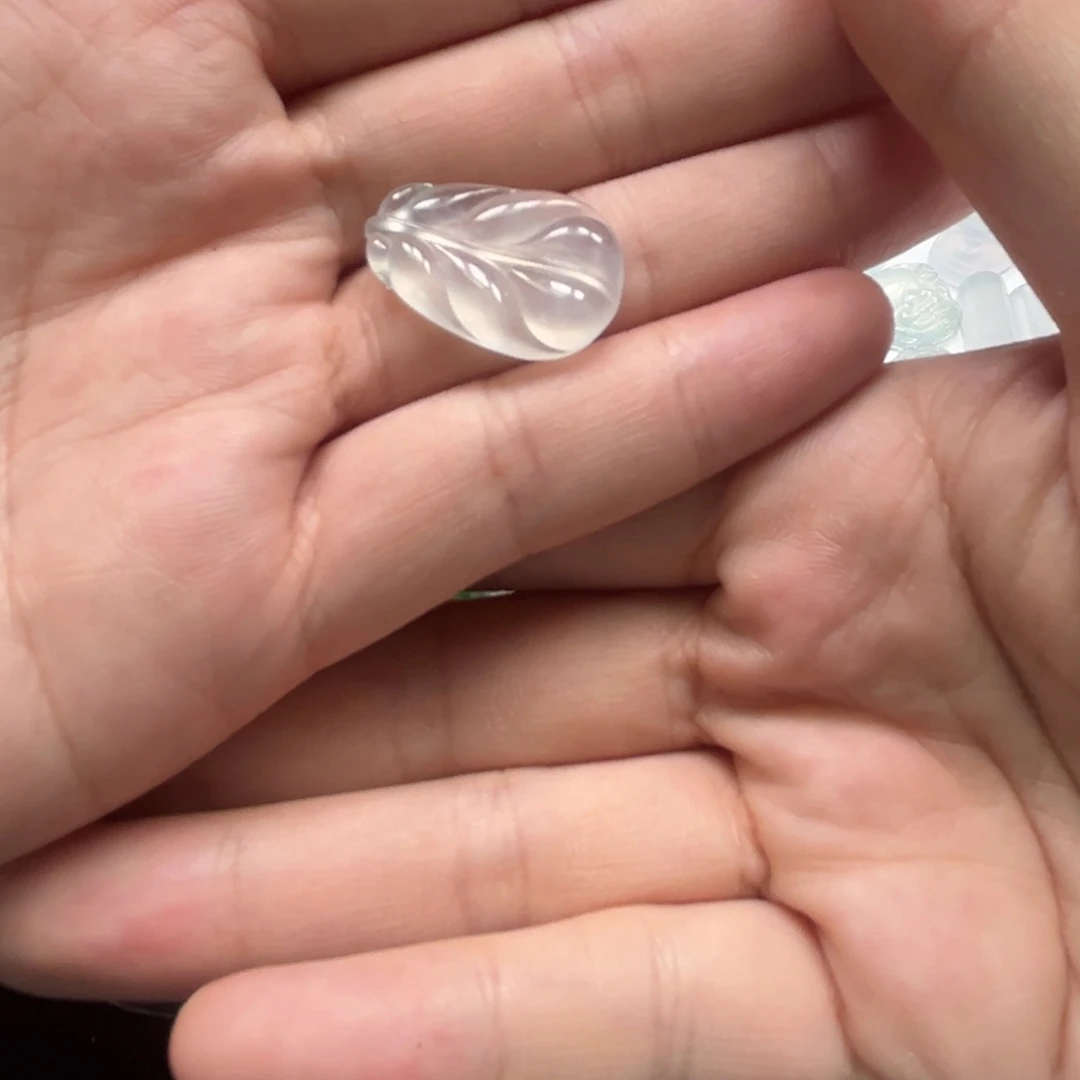 翡翠裸石缅甸翡翠