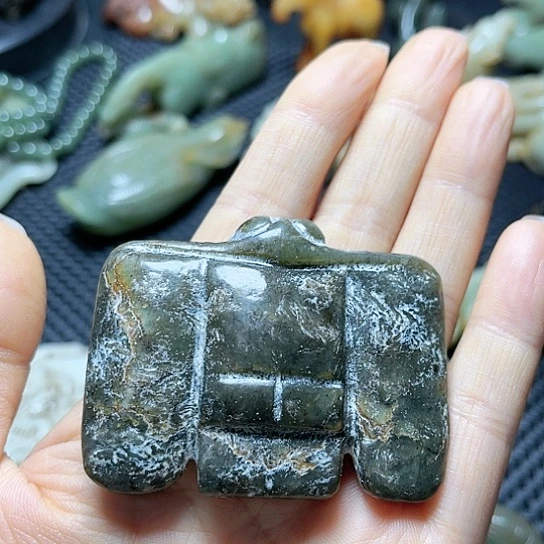 白玉菩提吊坠摆件