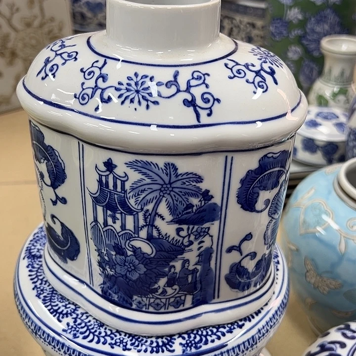 瓷片微瑕。。。。。。。。。。