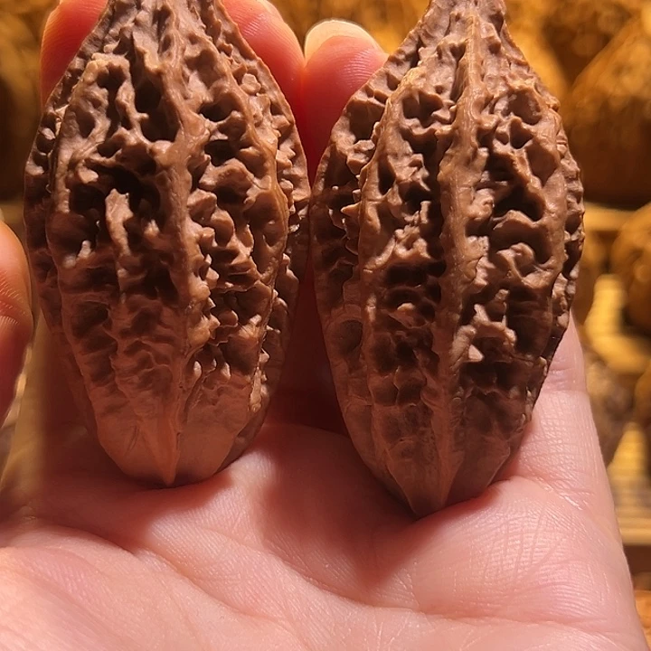 文玩核桃吊坠柳叶