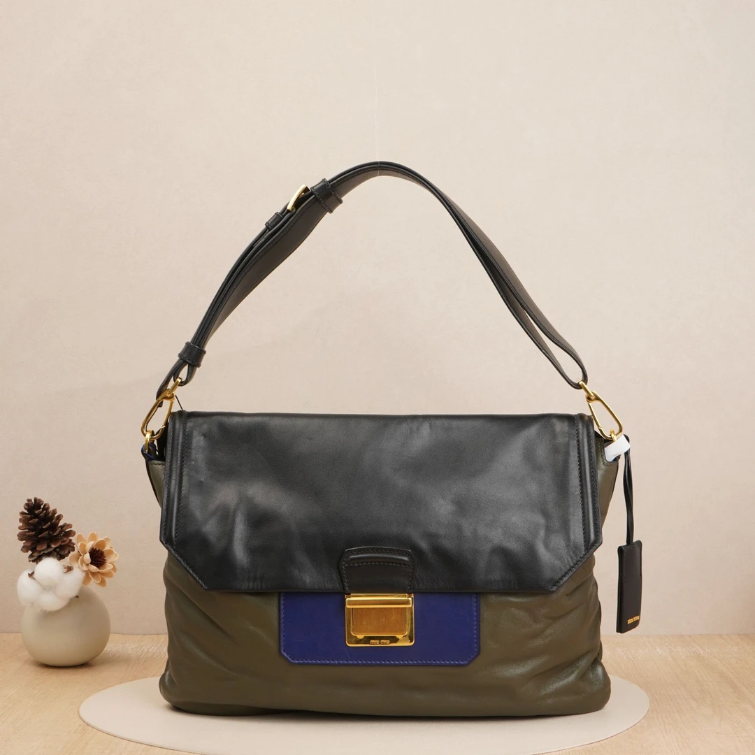95新 MIU MIU/缪缪 缪缪邮差肩背包大号拼色牛皮/DS031470