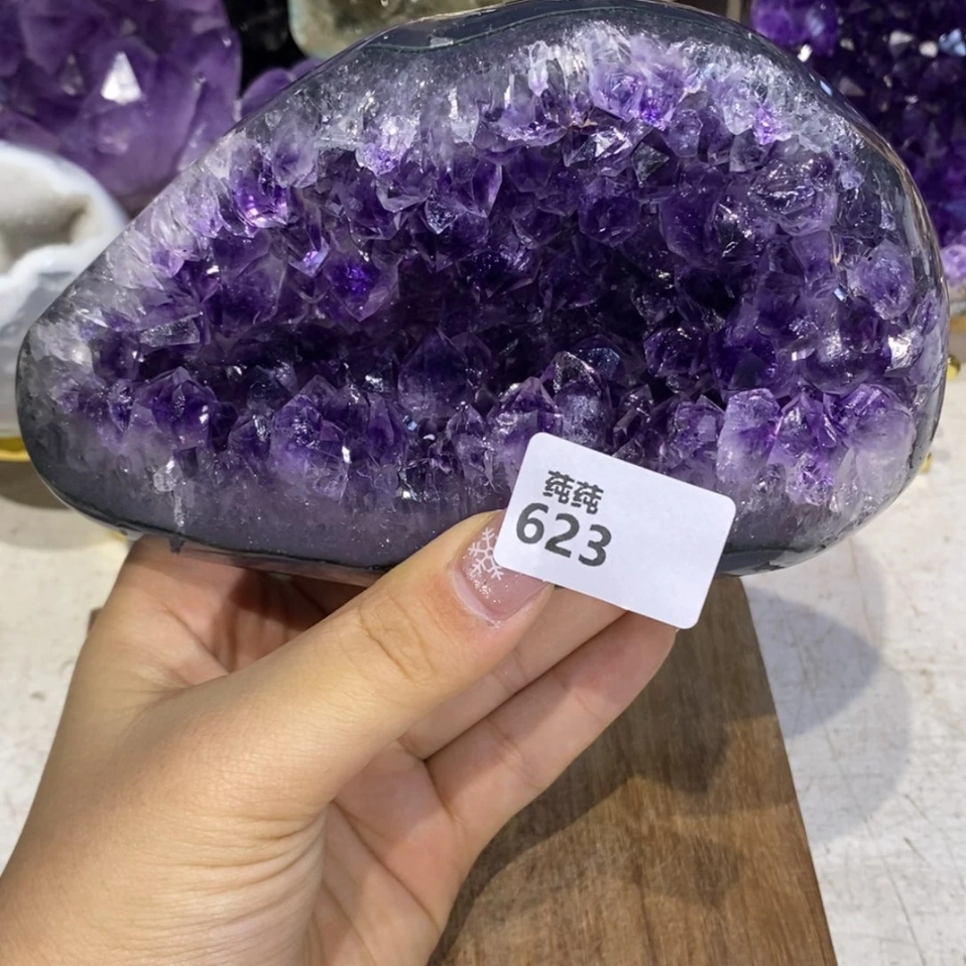 紫晶大型摆件（非配饰）未镶嵌全抛钱袋子