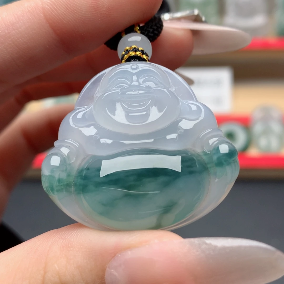 乌***司翡翠未镶嵌颈饰佛公