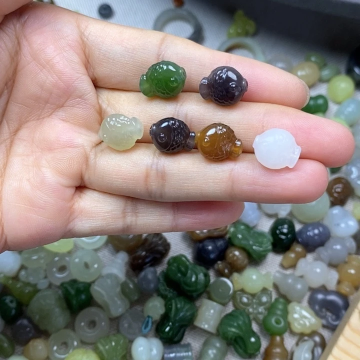 未镶嵌和田玉挂件98一个多样性发其一