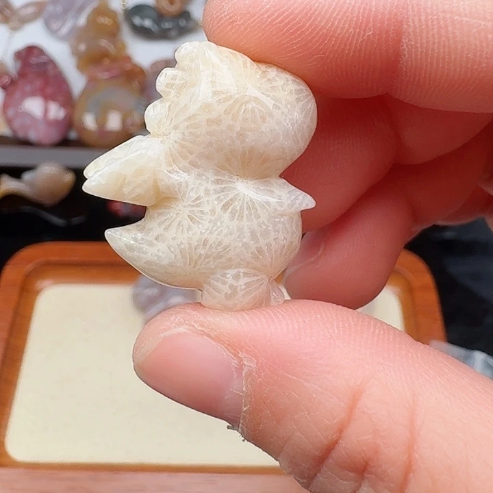 硅化玉手镯合金C***e珊瑚玉