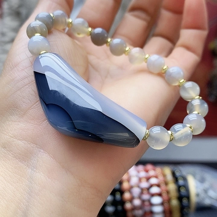 玛瑙/玉髓合金颈饰