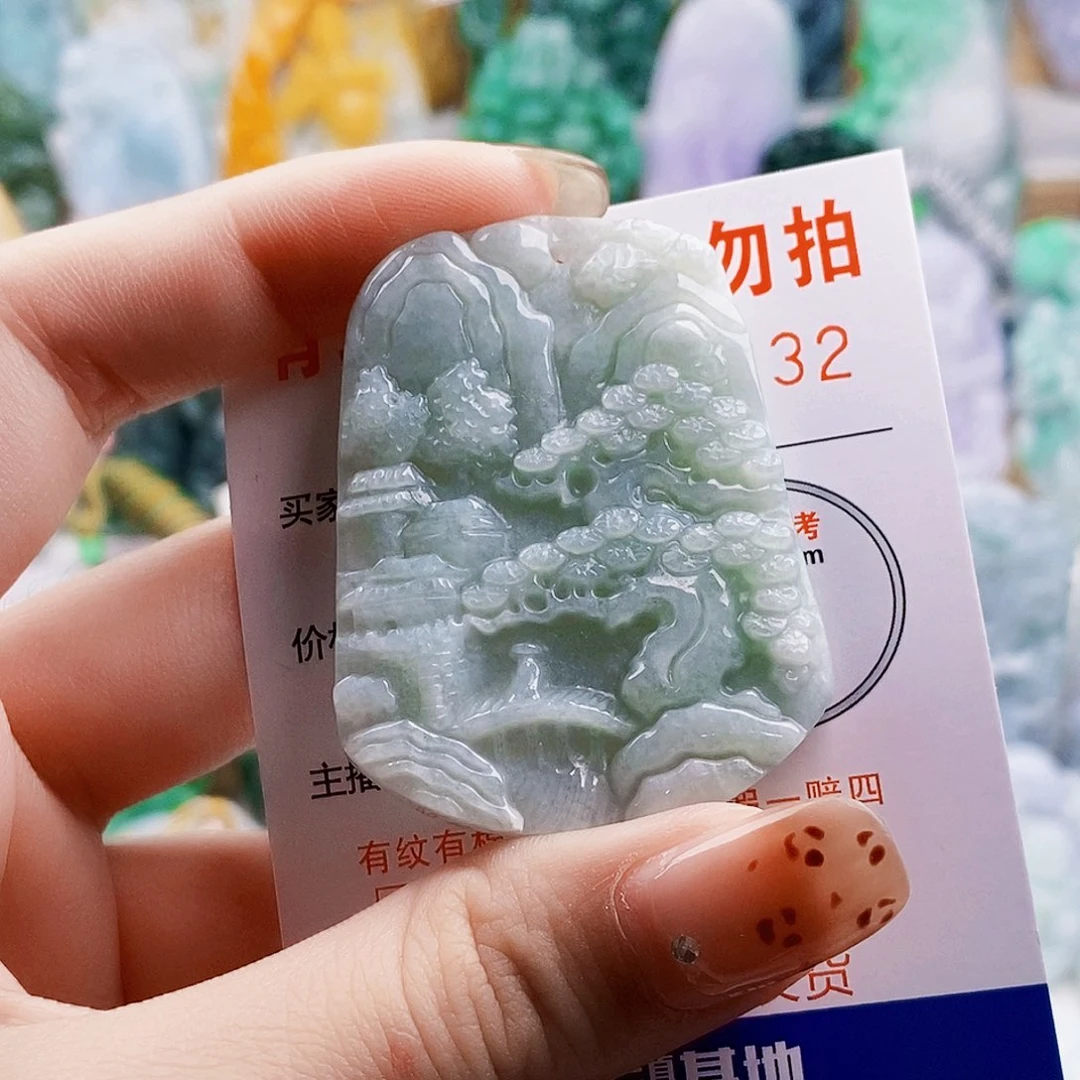 吊坠(不含链)未镶嵌翡翠