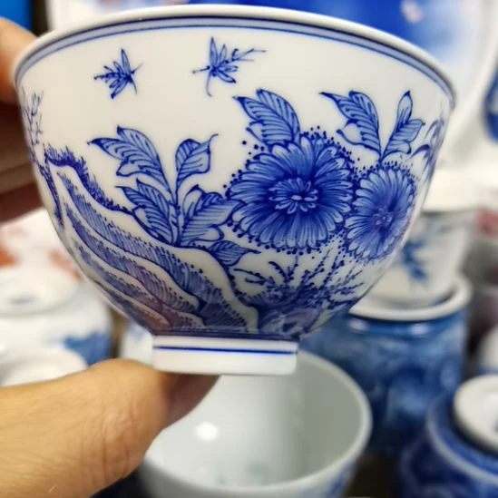 景德镇陶瓷青花秋菊鸡心杯