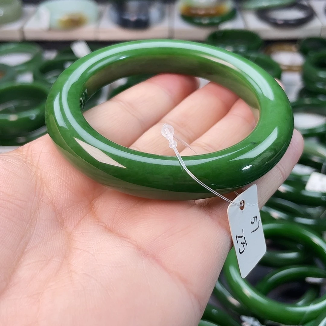 和田玉（碧玉）手镯未镶嵌
