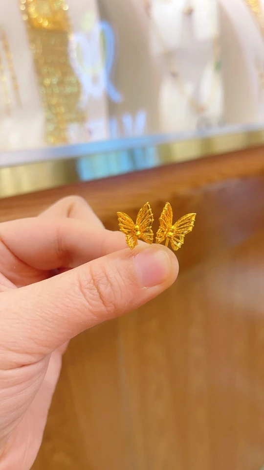 足金耳钉2.80克（750/克）5G工艺 7字耳钉