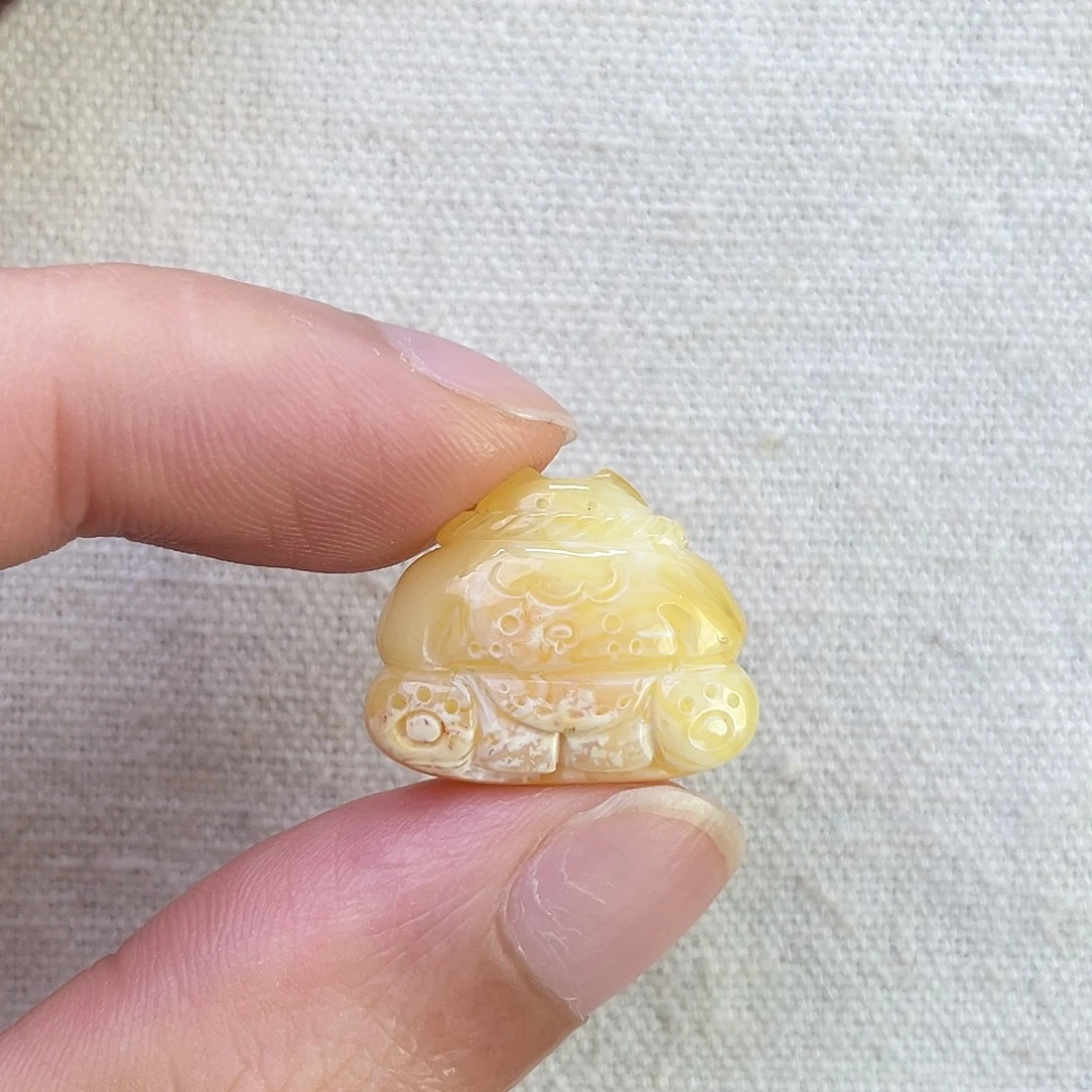 琥珀未镶嵌珠宝奇石彩虹小狗狗