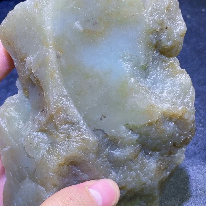 和田玉未镶嵌珠宝半成品