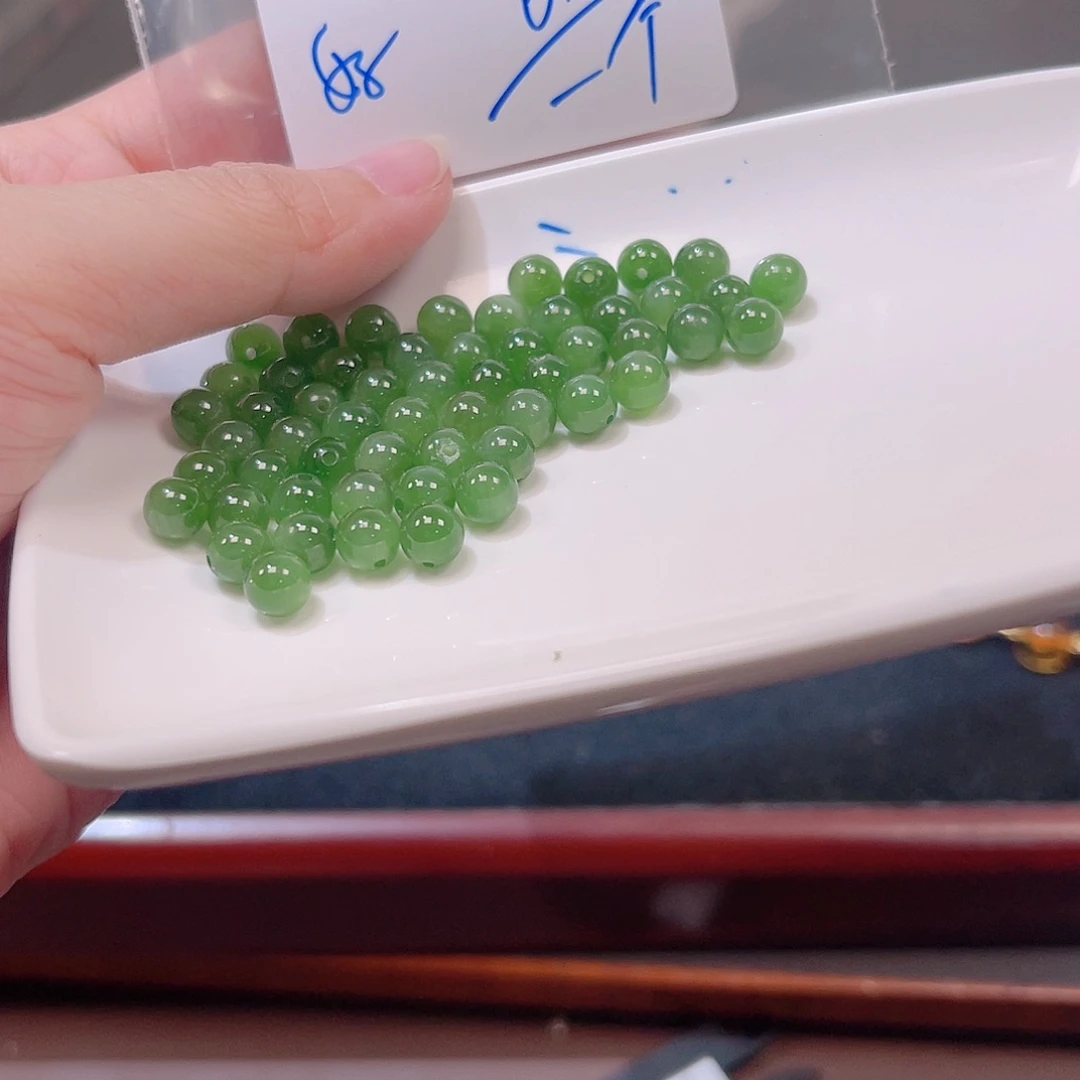 水晶未镶嵌珠宝半成品22 。